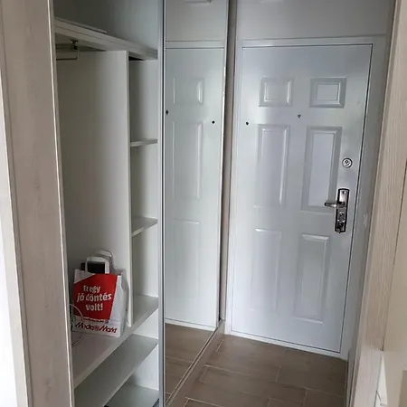 Апартаменты Szikora Apartman, *